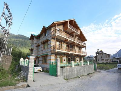 OYO 1837 Hotel Golden Meadows