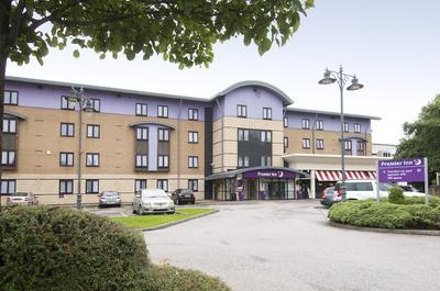 Premier Inn Leeds City Centre - Wellington Street