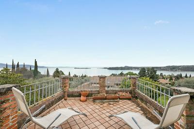 Teseo House - Lake View