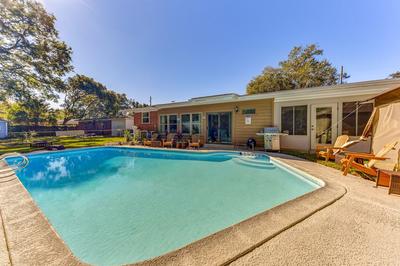 Spacious Jacksonville Home: 6 Mi to Downtown!