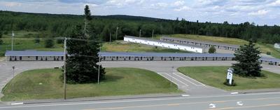 The Bluebird Motel, Foto 2