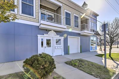 Dtwn Ludington Condo: Balcony, Walk To Beach!