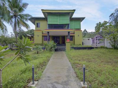 OYO 12812 Four Seasons Villa