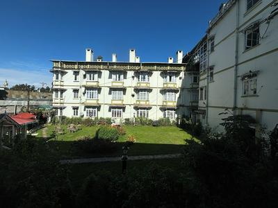 Goroomgo Pineridge Hotel Darjeeling