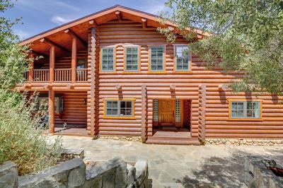 Luxury Mountain Log Cabin, Minutes From San Diego!