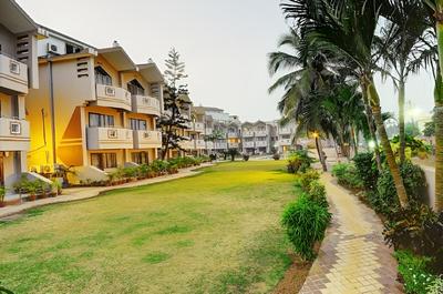 Hotel Sagar Tarang (Berries Group)
