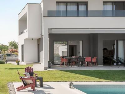 Zen Comfortable Holiday Residence