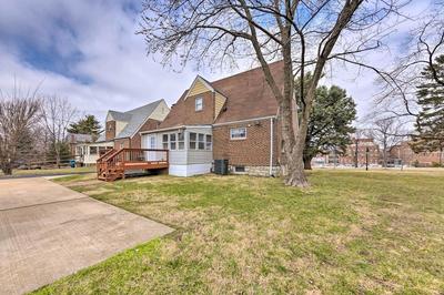 St Louis Vacation Rental 4 Mi to Airport!