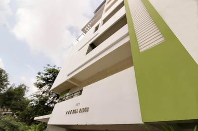 OYO 63021 Hotel Hill 9