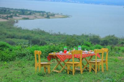 Acacia Wilderness Mweya