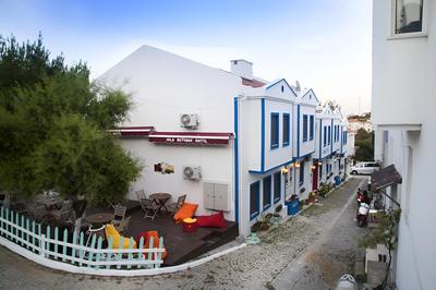 Iola Otel - Image 56
