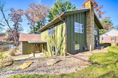 Beautiful Home w/ Hot Tub on Lake Wissota