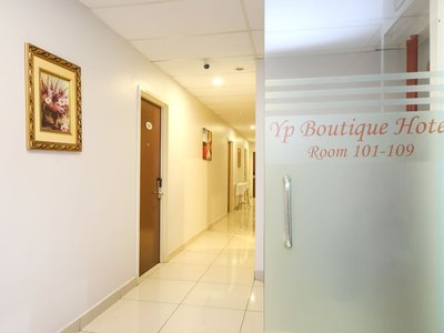 Super OYO 156 YP Boutique Hotel
