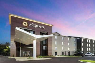 La Quinta Inn & Suites by Wyndham Memphis I-240
