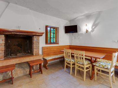 Villa in Torri del Benaco With Lake Garda Views