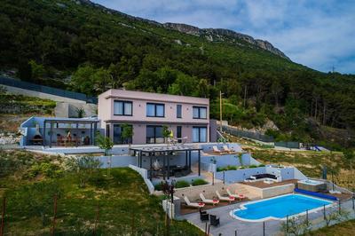 Luxury Villa Grand View