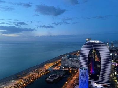 Apartment with view of the sea and city