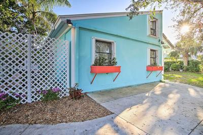 Tropical Cottage < 2 Mi to Hobe Sound Beach!