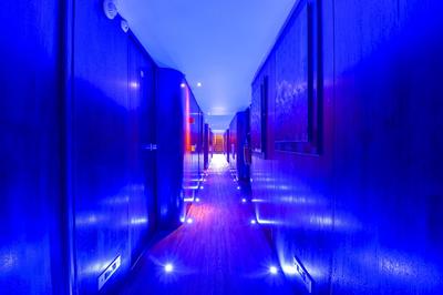 VIP Paris Yacht Hotel