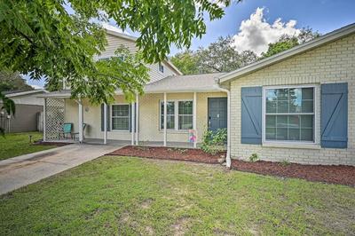Spacious Brandon Home w/ Private Outdoor Pool