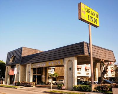Grand Inn