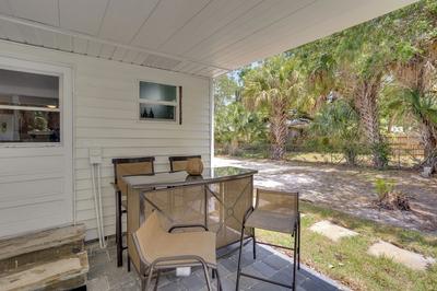 4 Mi to Dtwn: Jensen Beach Cottage