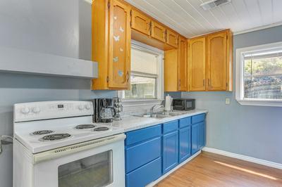 12 Mi to Lake Access: Port Arthur Apt w/ Yard