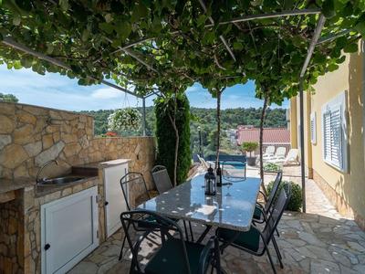 Apartment in Trogir Near the Beach