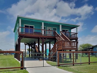 Pura Vida Oasis by Miss Kitty’s