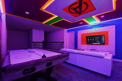 Gorgeous 9bedroom Home Private Pool Game Theater