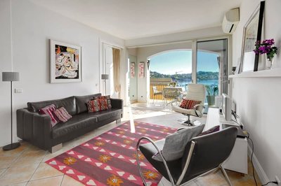 Old Town Apartment With Sea Views A C