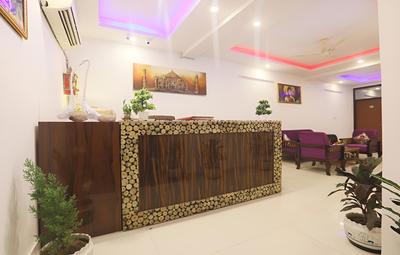 OYO 43923 Surbhi Residency