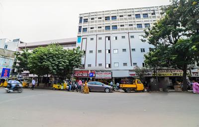 OYO 13251 Hotel Three Castles Deluxe