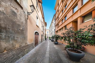 Il Lago 2 13 by Wonderful Italy