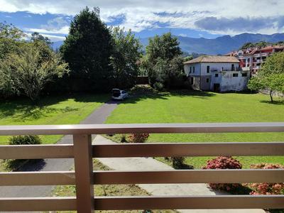 Charming 6-bed Chalet in Llanes