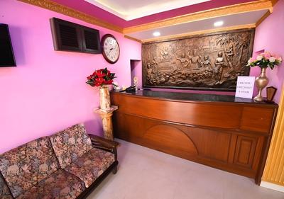 Hotel Shell Top