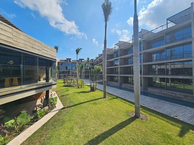 Valdrada Condos by Bunik