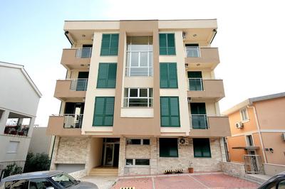 Apartments Mirista