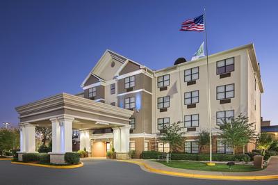 Holiday Inn Express & Suites Byron by IHG