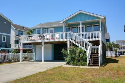 Pirate's Pride 3 Bedroom Home by RedAwning