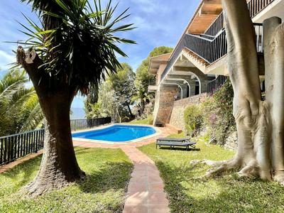 Villa in Salobrena With Sea Views