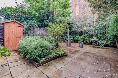 Beautiful 2 Bed Apartment In West London
