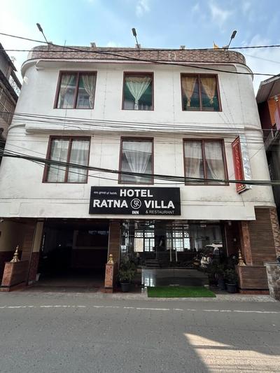 RATNA VILLA INN