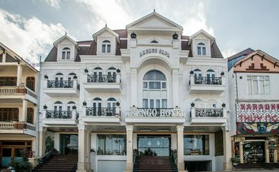 Arengo Sapa Hotel