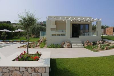 New Villa 2 Adele Kampos