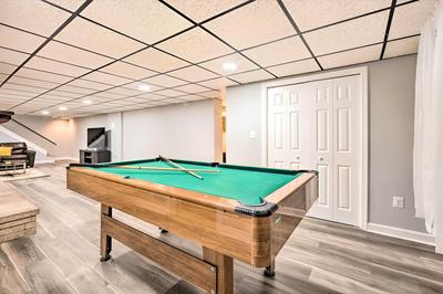 Updated Home w/ Pool Table ~ 4 Mi to Hershey!