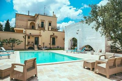 Nella Apartment With Pool