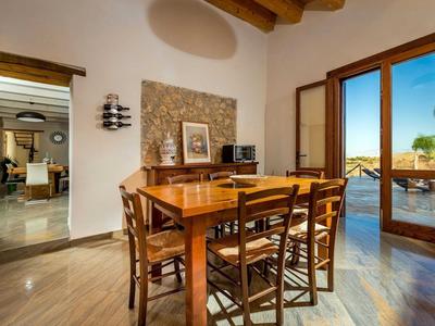 Villa in Sicily Near Guidaloca Bay