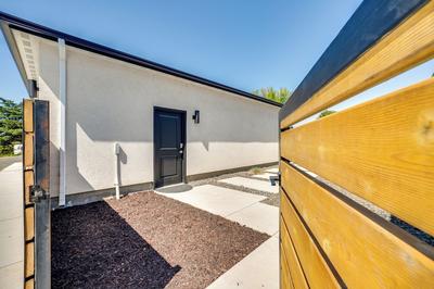 Pasco Studio Vacation Rental w/ Private Patio!