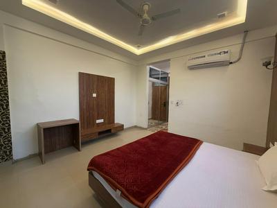 Shree Radha Residency-near ISKCON Temple